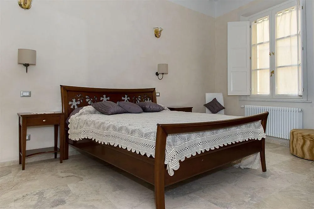 Relais Dei Mercanti B&B And Suites Pisa 3*,