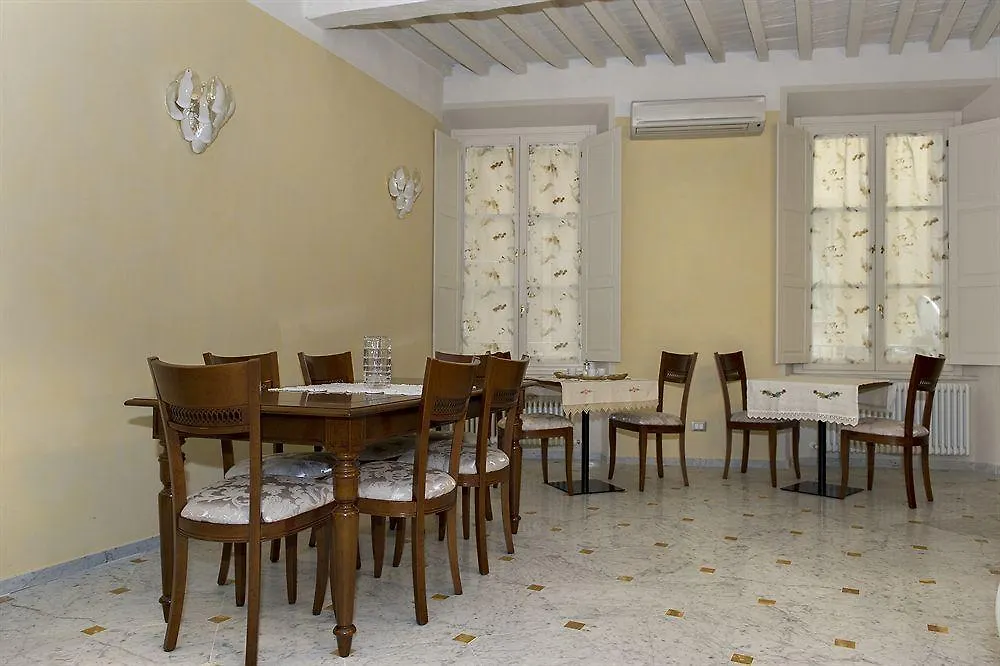 Relais Dei Mercanti B&B And Suites Pisa Italien