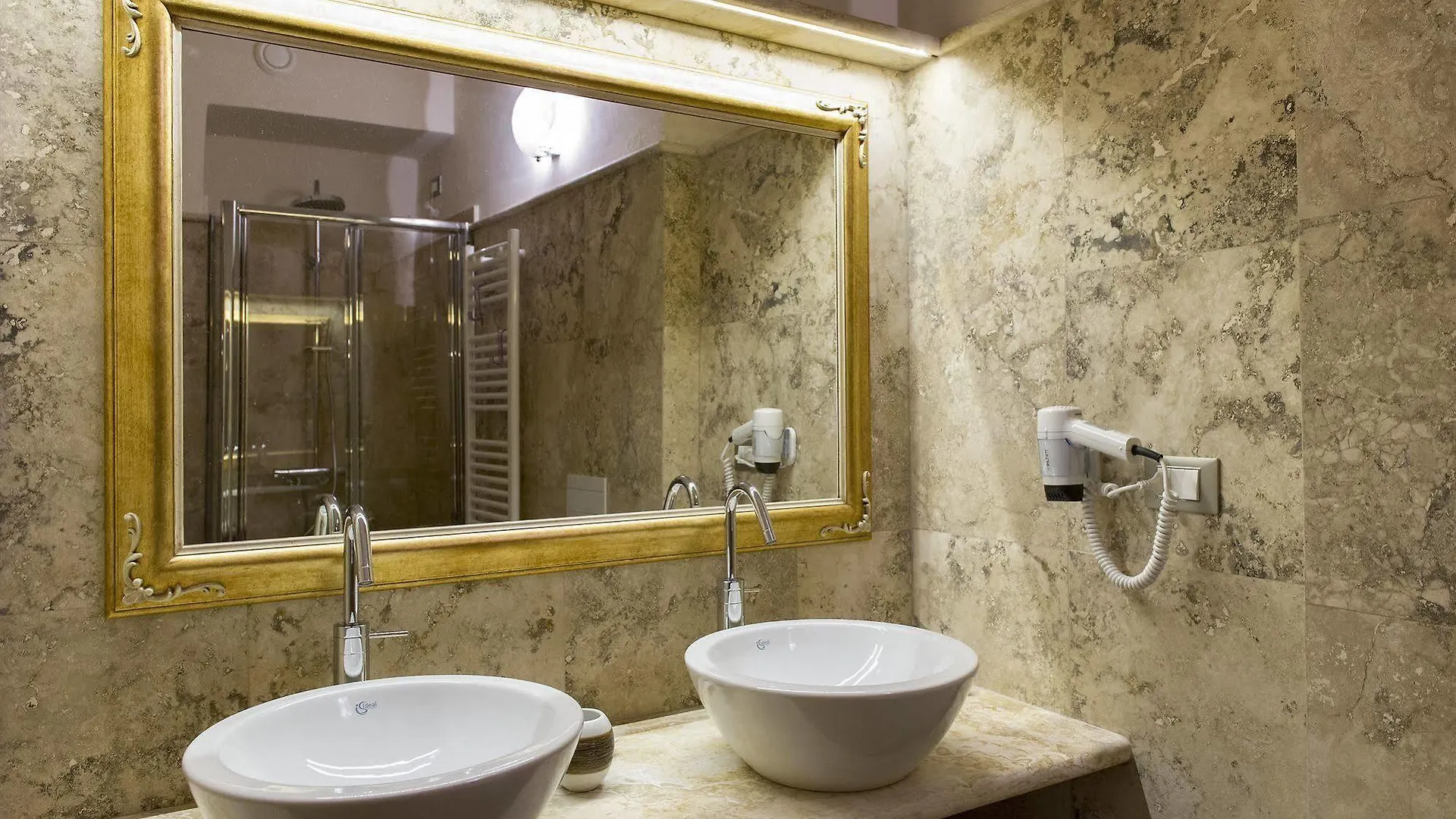 Relais Dei Mercanti B&B And Suites Pisa Italien
